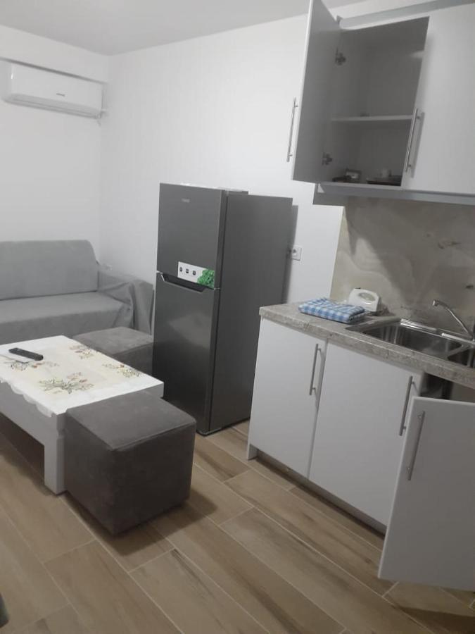 Lovely 1-Bedroom Apartment In Sarandë Exterior foto